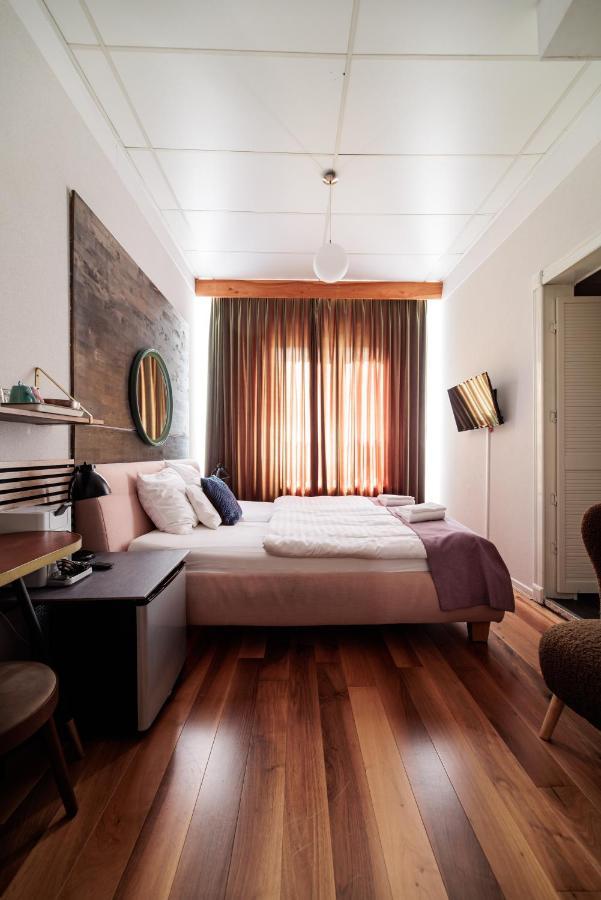 Double Room,1611066820:JPEG